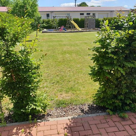 Ferienwohnung Ruegen In Samtens Экстерьер фото