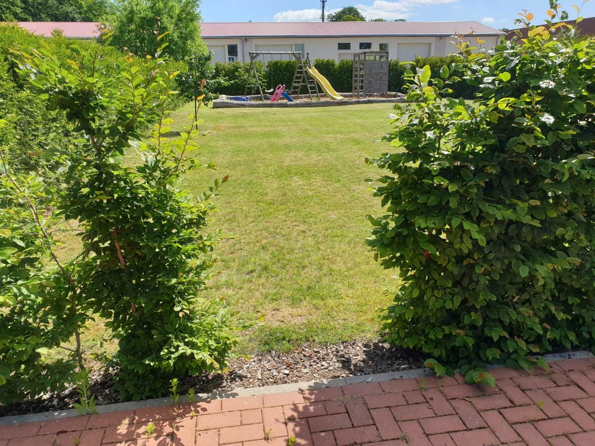 Ferienwohnung Ruegen In Samtens Экстерьер фото